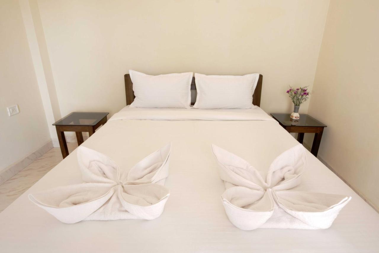 Resort Paloma De Goa Colva Exterior photo
